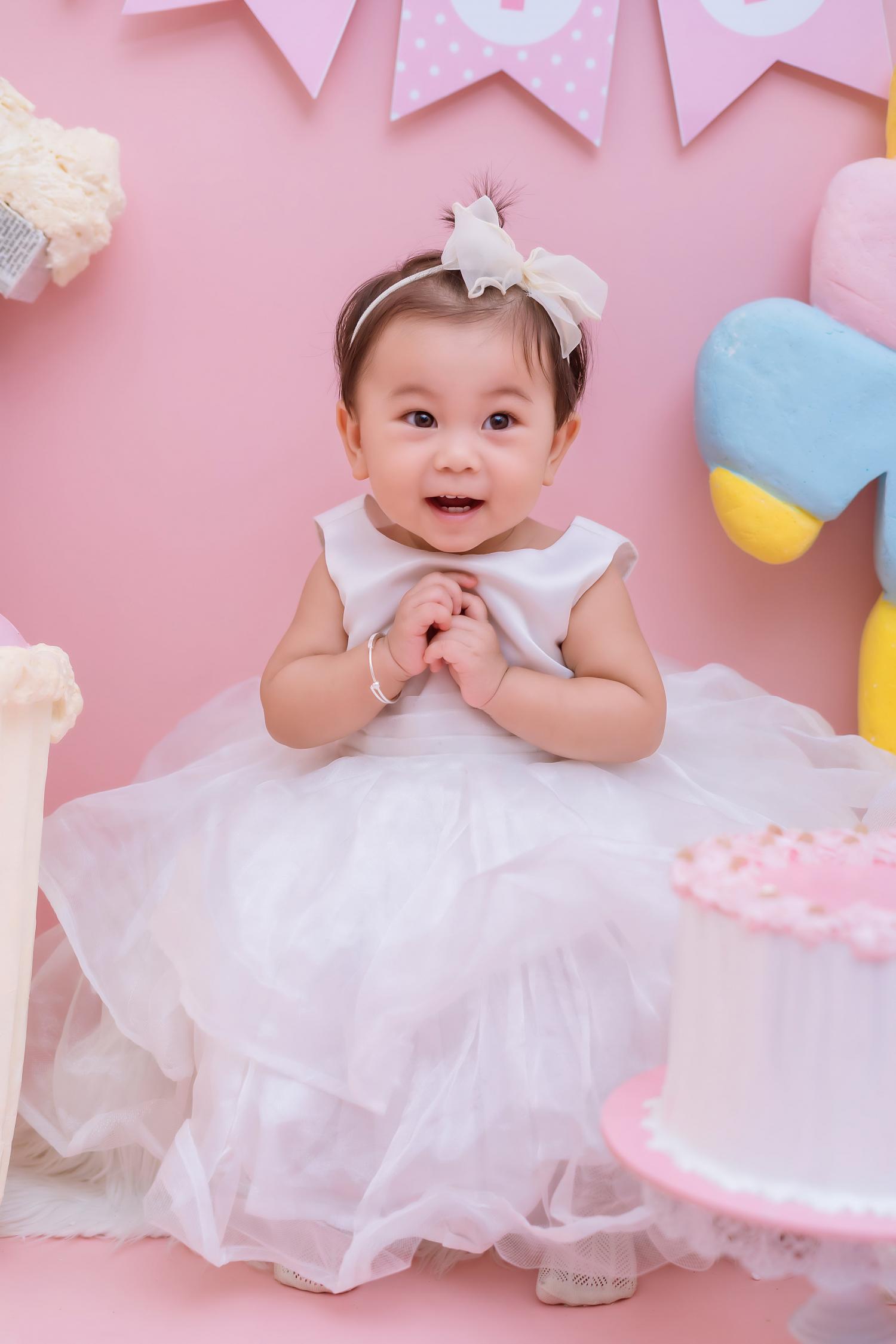 bé Hồng Anh-1 tuổi