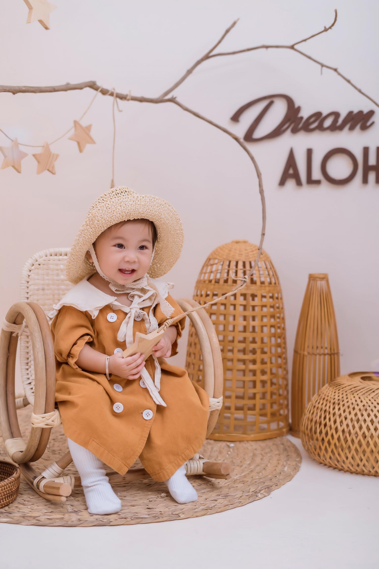 bé Hồng Anh-1 tuổi