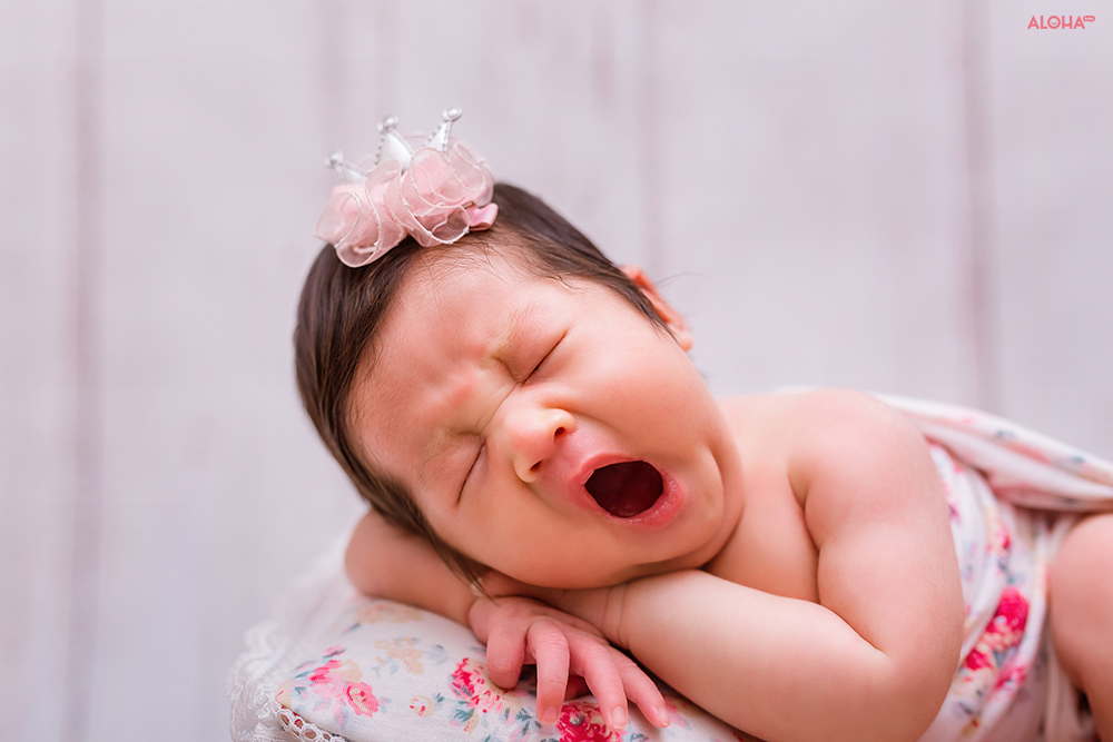 Khoảnh khắc bé làm mặt xấu