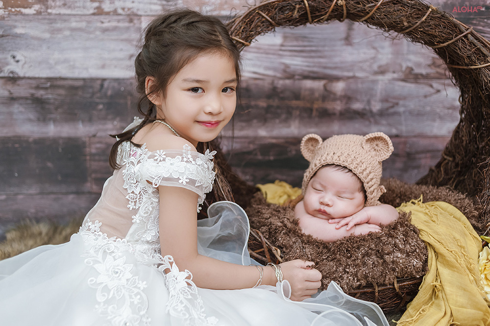 ý tưởng chụp ảnh sơ sinh với concept gấu 